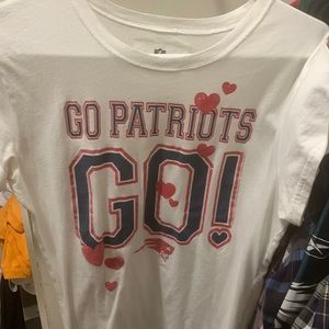 Patriots tshirt size Large